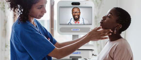 provider examinging patient in a hospital